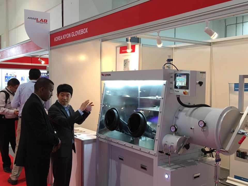 두바이 ARAB LAB 2018 전시회 참가